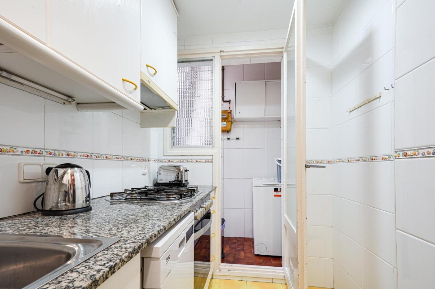 Cozy Flat In Poble Sec Apartamento Barcelona